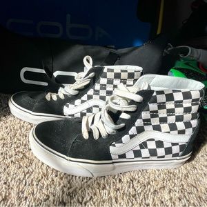 Vans hightop checkered -used- really good condition. Open to offers size 7.5M/9W